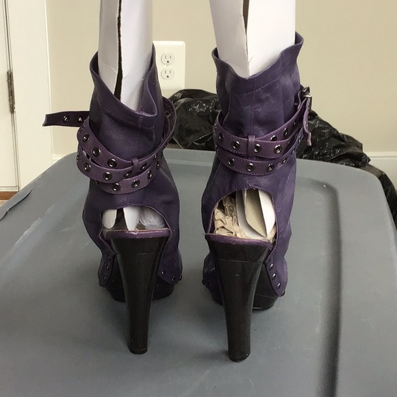 Purple Gwyneth heels. Size 8. Good condition. - Picture 3 of 7